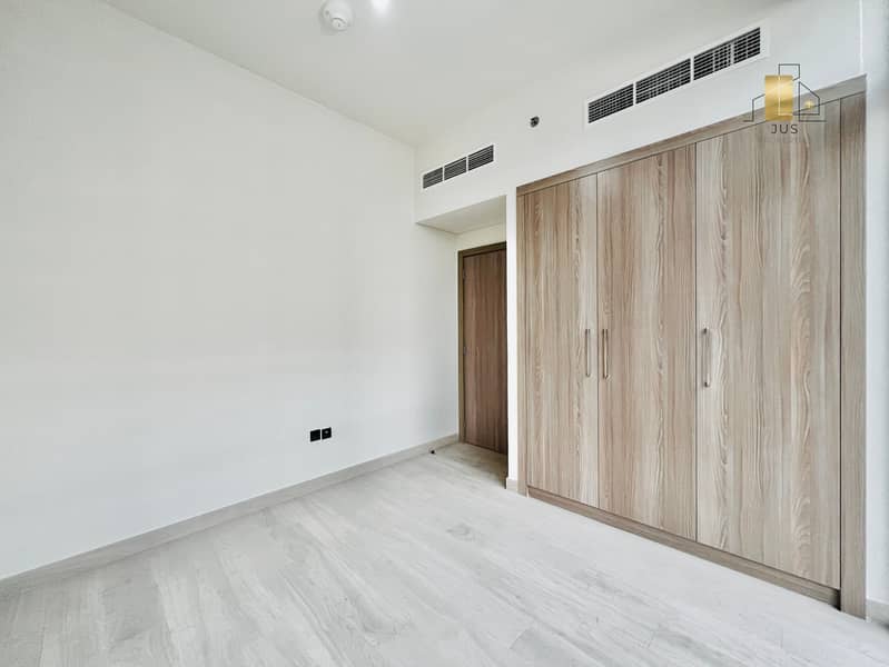 POOL AMENITIES VIEW - NO CONSTRUCTION VIEW - CHILLER FREE - READY TO MOVE - Image 12