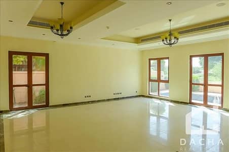 Golf Course View / Vacant / Large Plot Golf Course View / Vacant / Large Plot