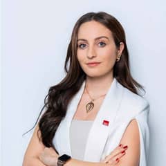 Janine Azzi Janine Azzi