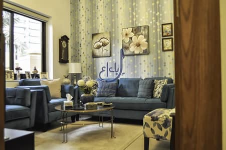 AMAZING QUALITY TOWN HOUSE WELL MAINTAIN AMAZING QUALITY TOWN HOUSE WELL MAINTAIN