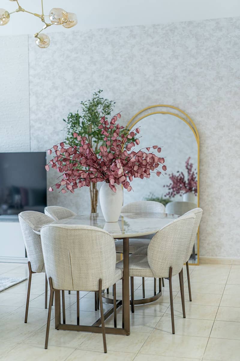 5 dining table . jpg