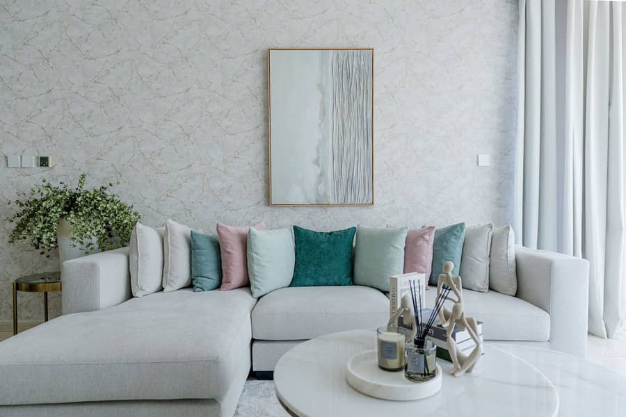 8 sitting area 1. jpg