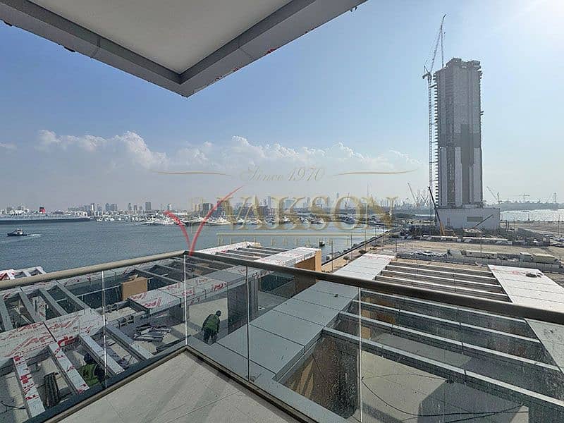 Brand New | Furnished | Sea & Burj Khalifa View | Bur Dubai - Image 5