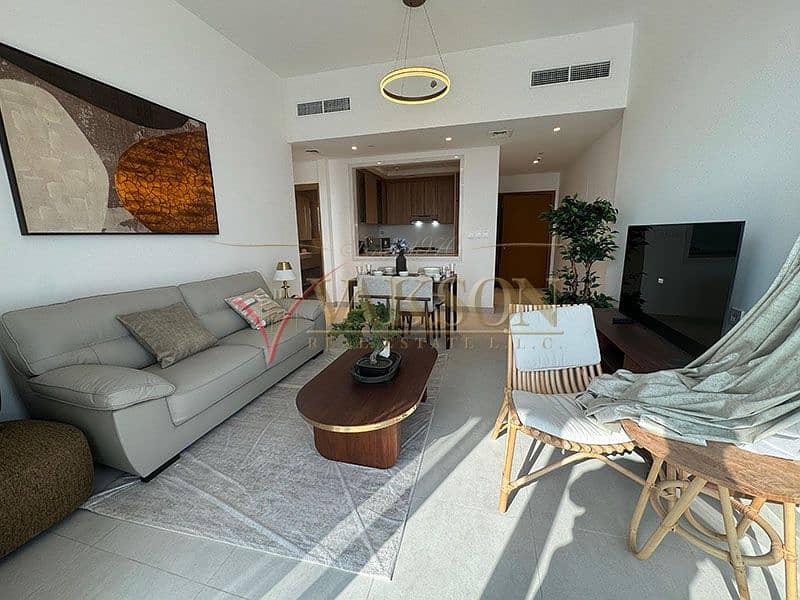 Brand New | Furnished | Sea & Burj Khalifa View | Bur Dubai - Image 1