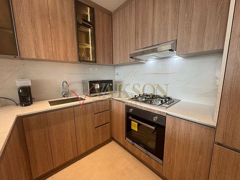 Brand New | Furnished | Sea & Burj Khalifa View | Bur Dubai - Image 9