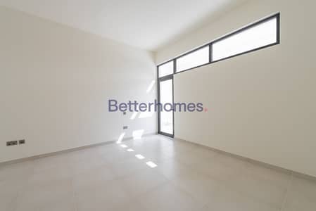 Ready to move in Superb Five BR villa in West Yas Ready to move in Superb Five BR villa in West Yas
