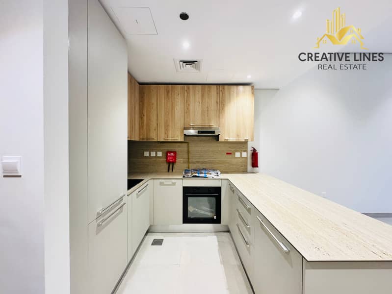 Ready To move spacious 2 bedroom plus maids room with fitted kitchen - Image 4