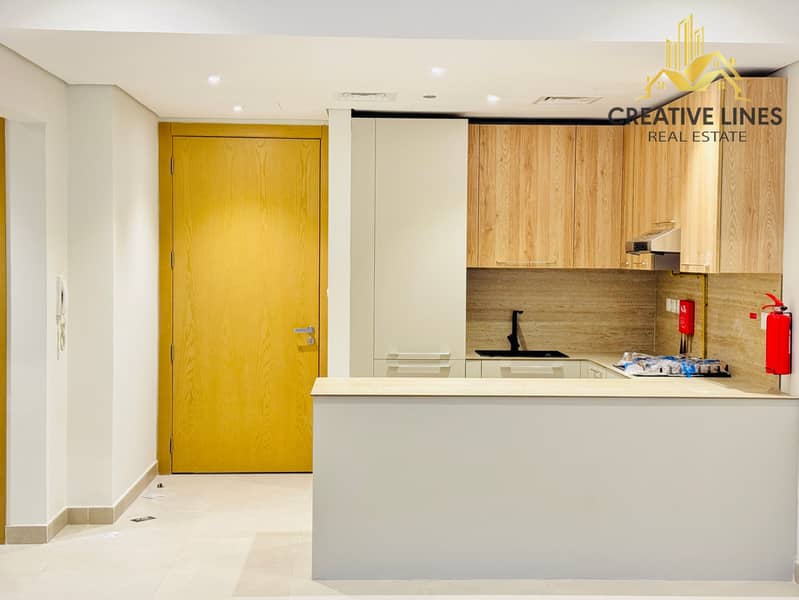 Ready To move spacious 2 bedroom plus maids room with fitted kitchen - Image 5