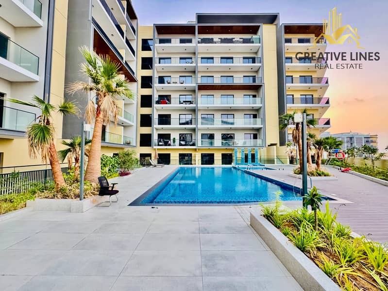 Ready To move spacious 2 bedroom plus maids room with fitted kitchen - Image 17