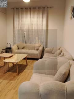 شقه غرفه وصاله فى ابراج السيتى تاور -عجمان