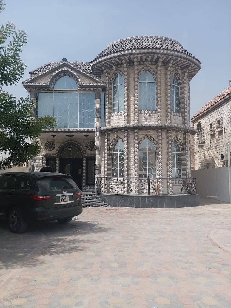Villa with furniture and fine finishing and for rent in Ajman