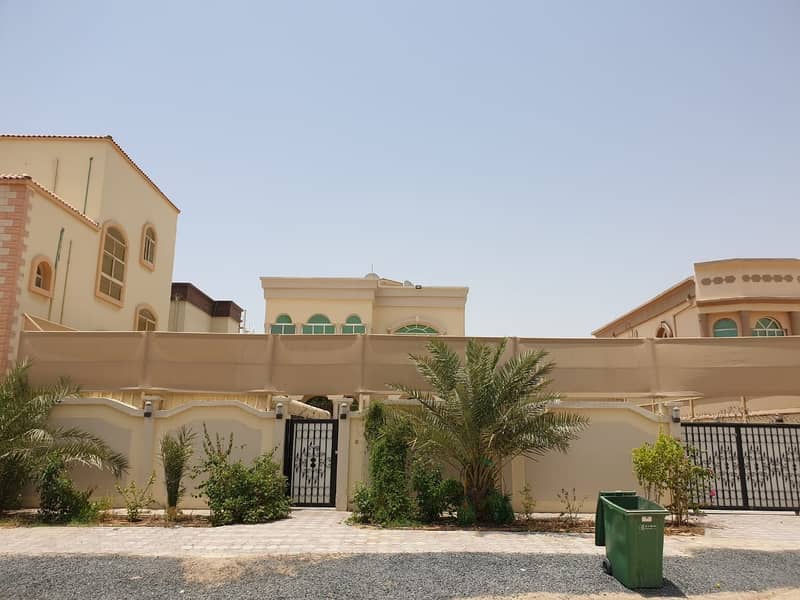 Villa with furniture and an area of 7500 feet and for rent Ajman