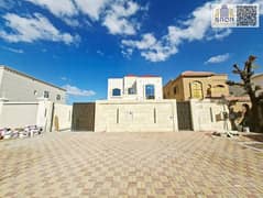 فيلا ديلوكس شامل المياه والكهرباء والمكيفات /تملك حر لجميع الجنسيات /موقع مميز قريب لجميع الخدمات