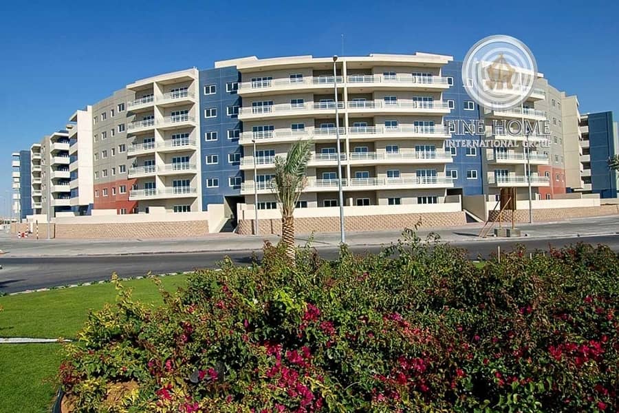 Majestic Apartment in Al Reef Down Town.
