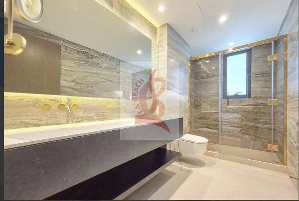 10 Bathroom 1. jpeg