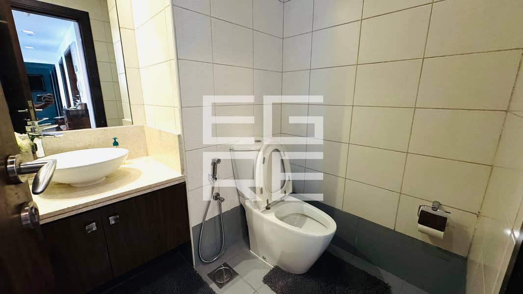 Spacious 3 Bedroom + Maids room l Open Community View l Vacant - Image 8