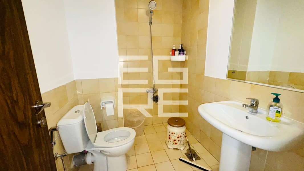 Spacious 3 Bedroom + Maids room l Open Community View l Vacant - Image 18