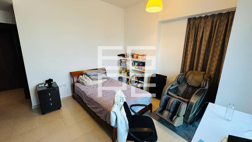 Spacious 3 Bedroom + Maids room l Open Community View l Vacant - Image 25