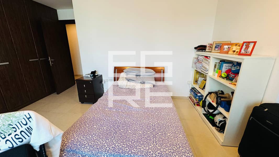 Spacious 3 Bedroom + Maids room l Open Community View l Vacant - Image 28