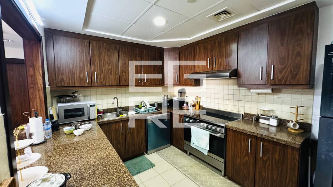 Spacious 3 Bedroom + Maids room l Open Community View l Vacant - Image 34