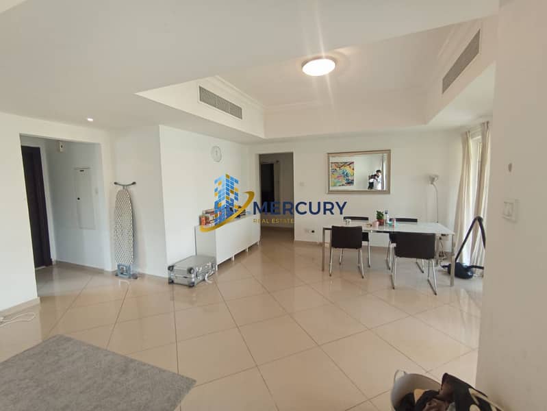 Well maintained - Large unit - close to the pool