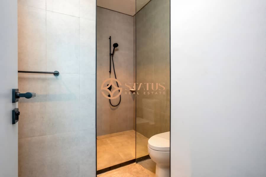 Vacant | City and Canal views | Furnishing Option - Image 7