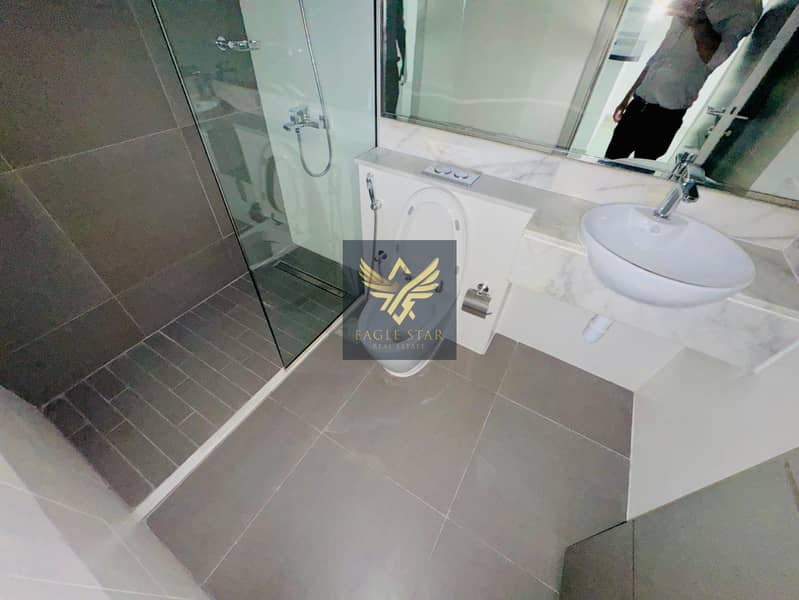 Near Fairmont Conrad Hotel Voco Nassima BOOK Now - Image 10