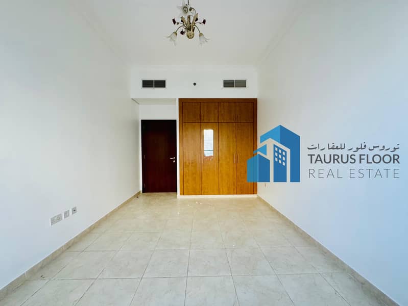 Spacious 2BHK | Gym Pool | Near Madina Mall - Image 11