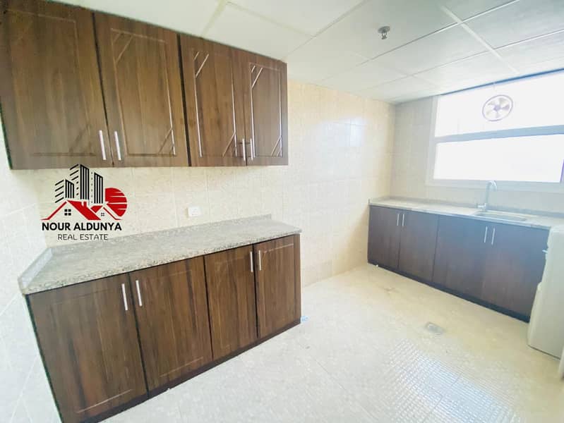 2 f3f32011-fb6b-485d-9cb0-aa81fa4e8eda. jpg