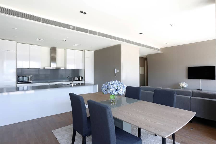 6 dining area . jpg