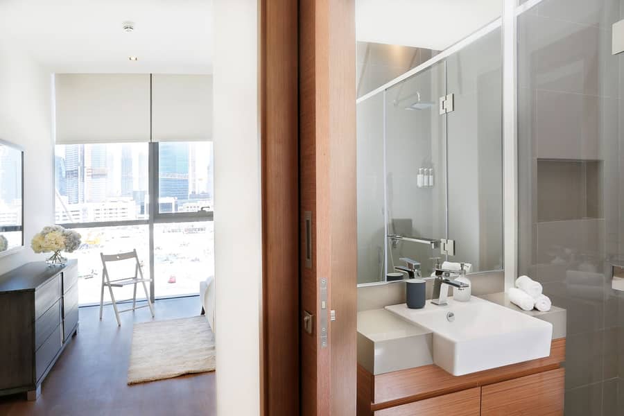 17 bedroom entrance . jpg
