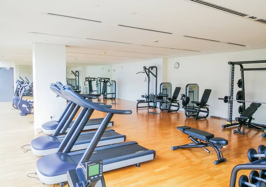 85 507 CITYWALK BLDG 5 1280px gym pool-02. jpg