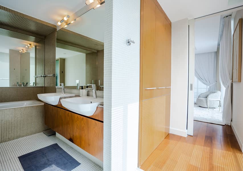 75 1D5 LIMESTONE HOUSE 1280 x 900-75. jpg