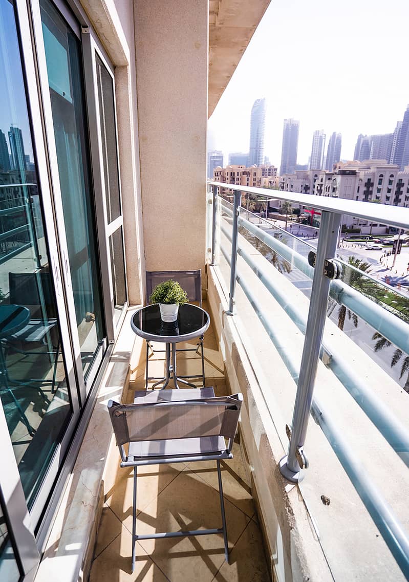 6 504 BOULEVARD CENTRAL TOWER 2-14. jpg