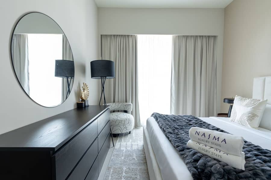 18 bedroom . jpg