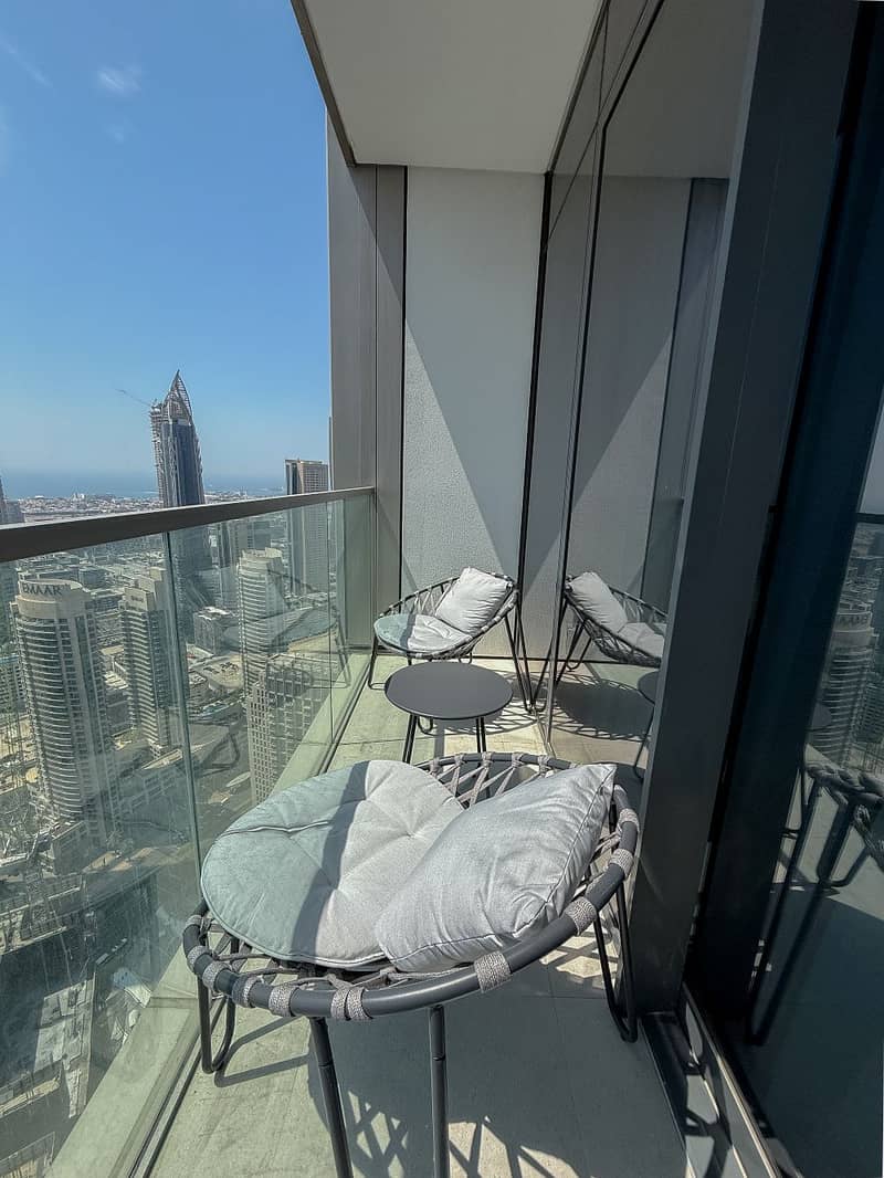 8 balcony . jpg