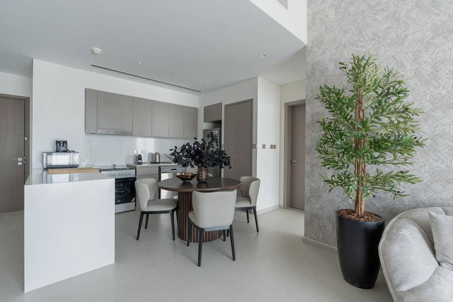 11 dining and kitchen . jpg