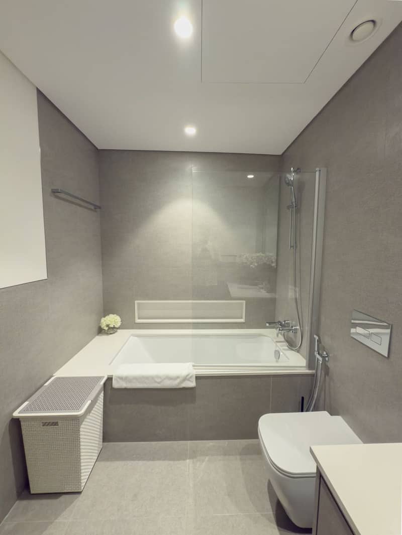 22 bathroom1. jpg