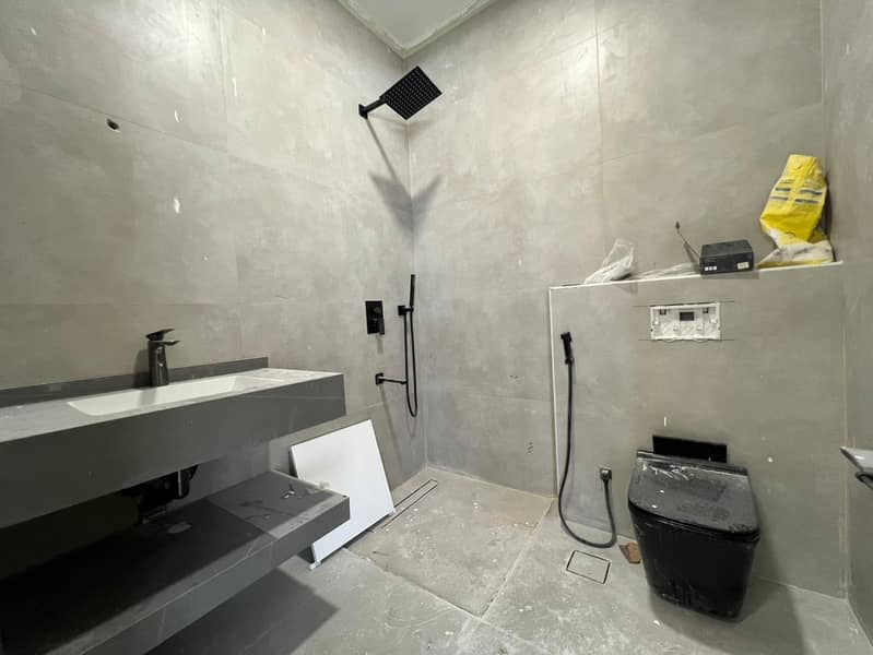 Brand New 4BR Villa with Majlis & Maids Room - Image 9