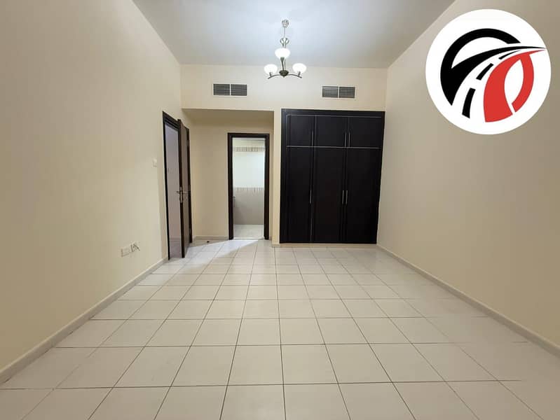 Spacious 2BHK | Ready To Move | Vacant Unit | 65k Only | Prime Location - Image 6