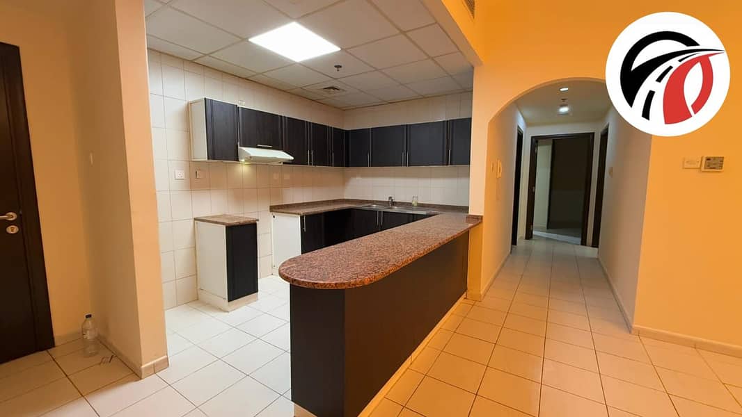 Spacious 2BHK | Ready To Move | Vacant Unit | 65k Only | Prime Location - Image 7