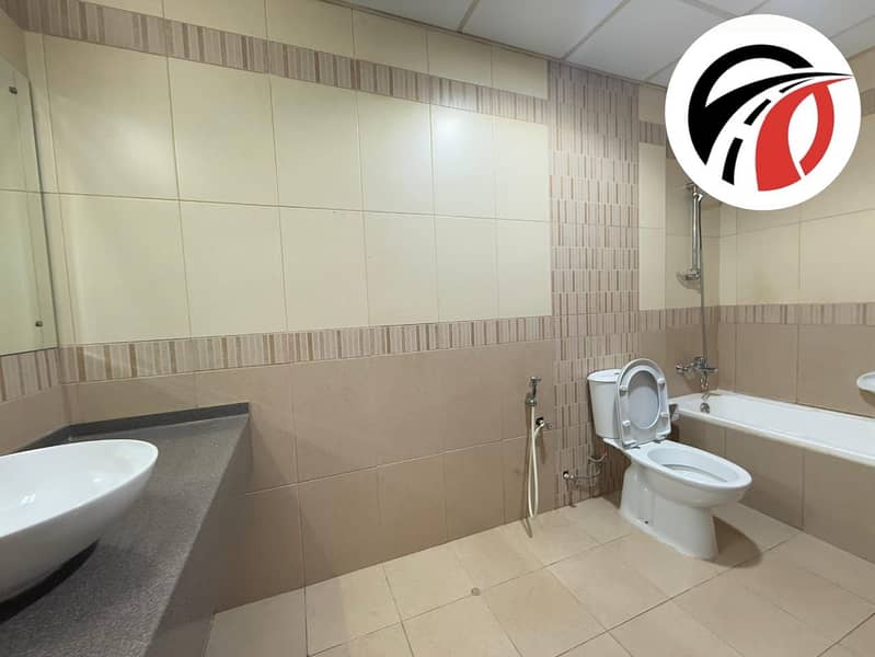 Spacious 2BHK | Ready To Move | Vacant Unit | 65k Only | Prime Location - Image 8