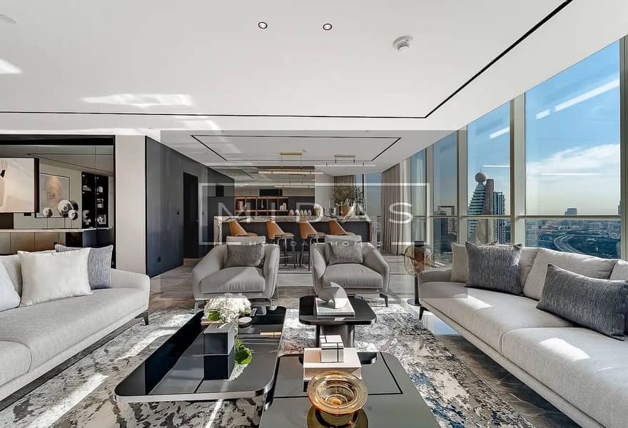 Spacious I Jacuzzi I Skyline Views I Pet Friendly