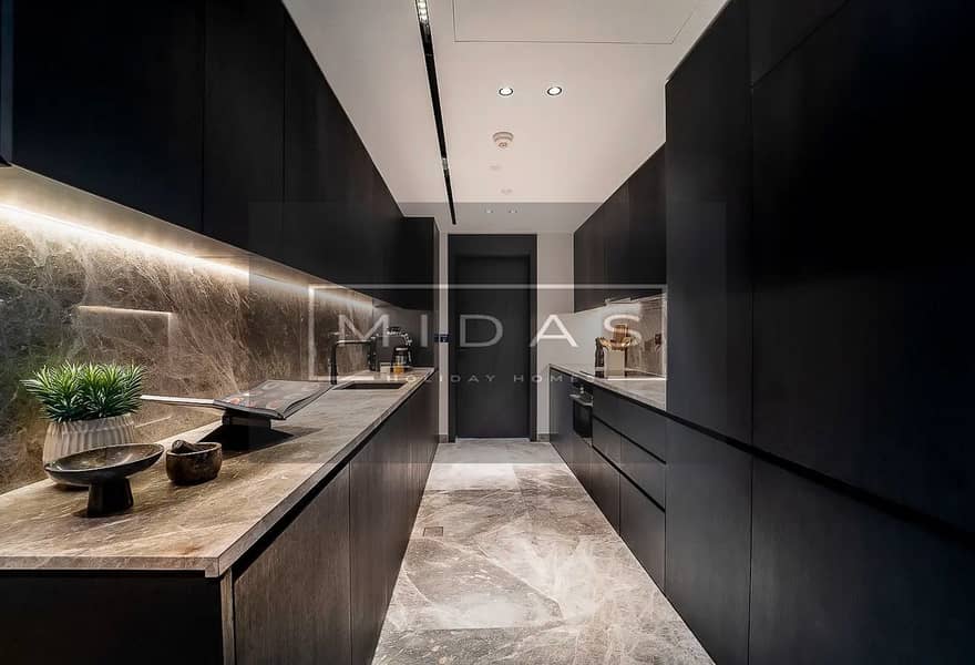 Spacious I Jacuzzi I Skyline Views I Pet Friendly - Image 11