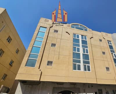 10+ Schlafzimmer Building zum zur Miete in Muwaileh, Sharjah - 20251026_113823. jpg