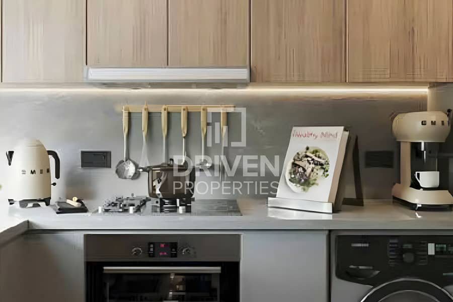 Modern Finishing | Prime Location | Great Layout - Image 4