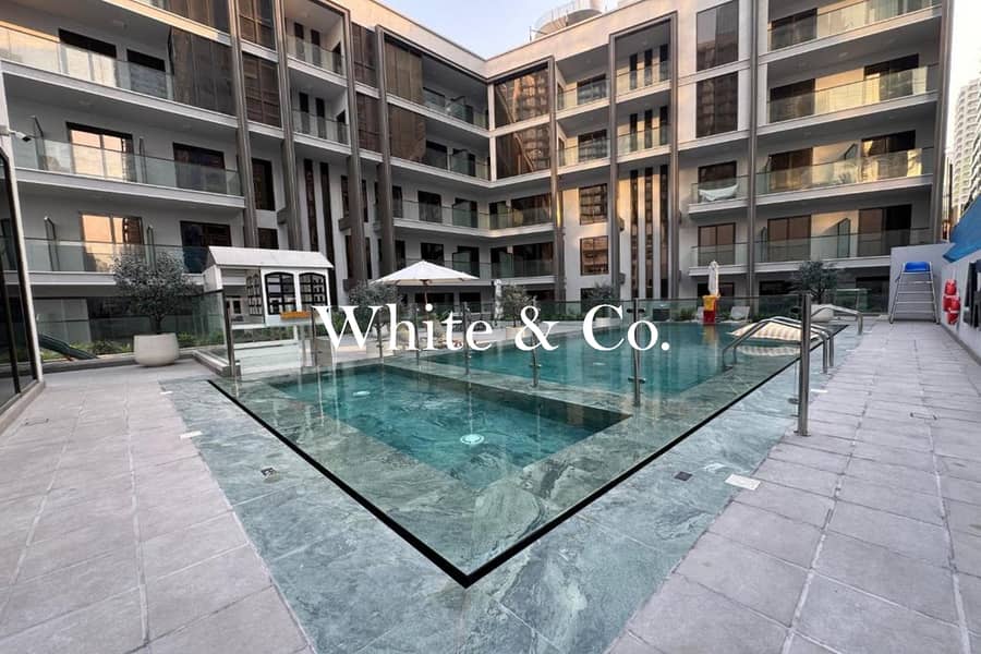 Duplex | 2 Parking Spaces | Open Views - Image 14