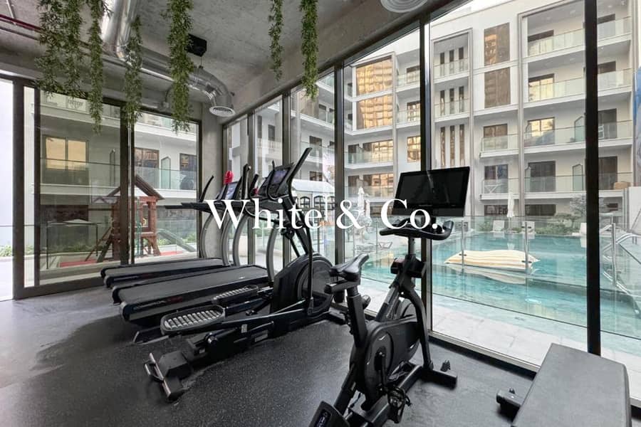 Duplex | 2 Parking Spaces | Open Views - Image 16