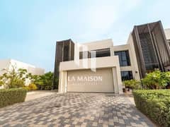 Single Row Corner | Elevator/Pool | Ready to move