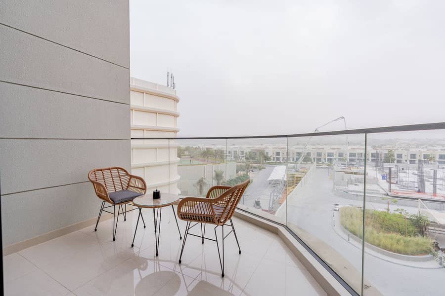 5 Balcony . jpg